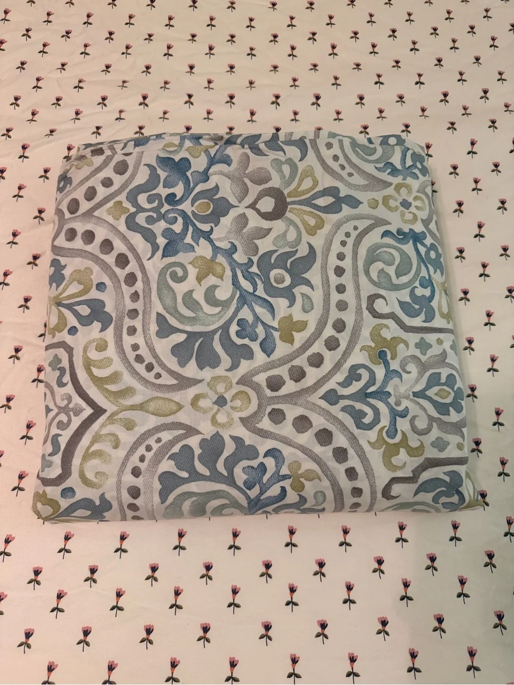 Pottery Barn Full Queen Jessie Duvet NWOT